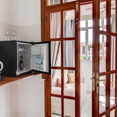 Hostal Alegre 네르하 외부 사진