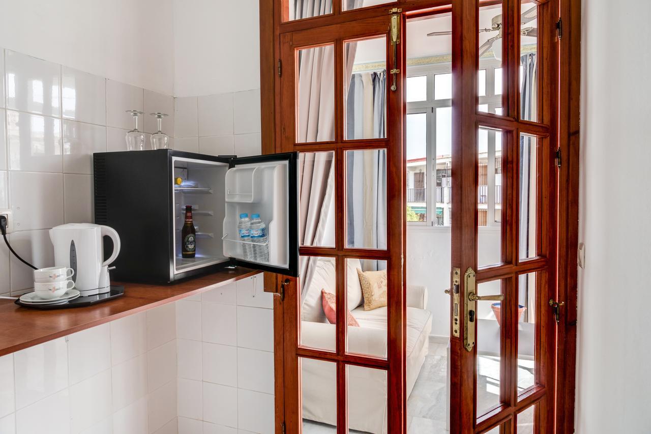 Hostal Alegre 네르하 외부 사진